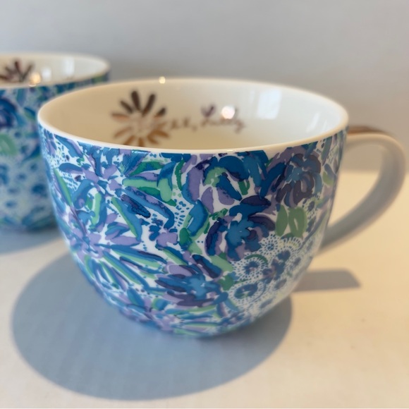 Lilly Pulitzer Coffee Tea Mugs “Lion Around" Blue Floral Gold Trim Cups Set 2 - Picture 3 of 8